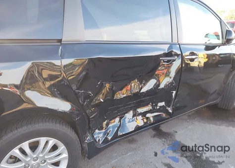 2014 Toyota Sienna Xle V6 8 Passenger z USA, uszkodzony, nr VIN 5TDYK3DCXES510007